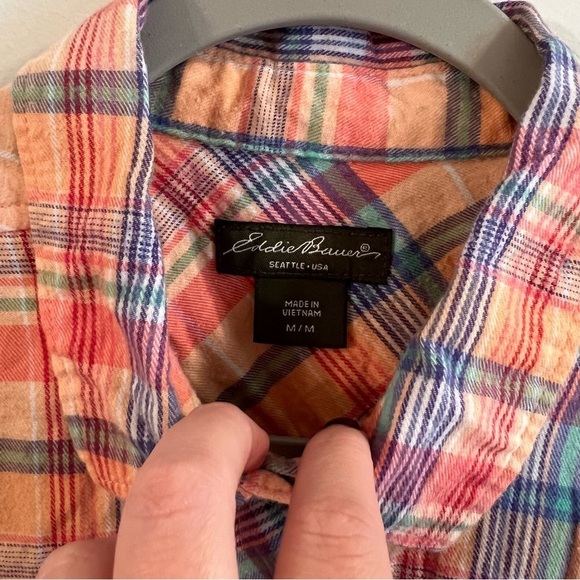 Women’s Eddie Bauer yellow plaid button up long sleeve shirt size medium M - Picture 4 of 5